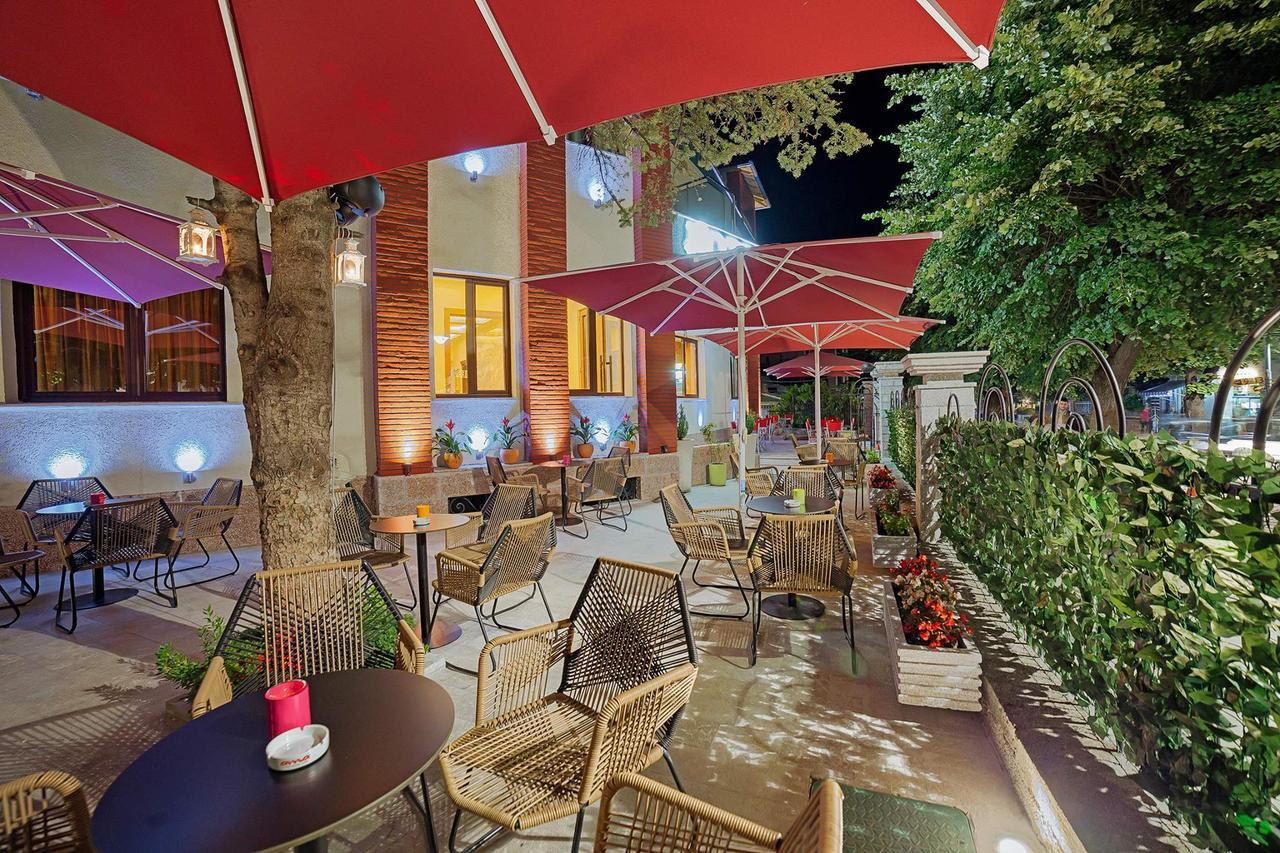 Hotel Vila Lako Korce Extérieur photo
