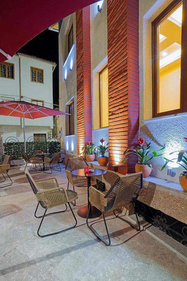 Hotel Vila Lako Korce Extérieur photo