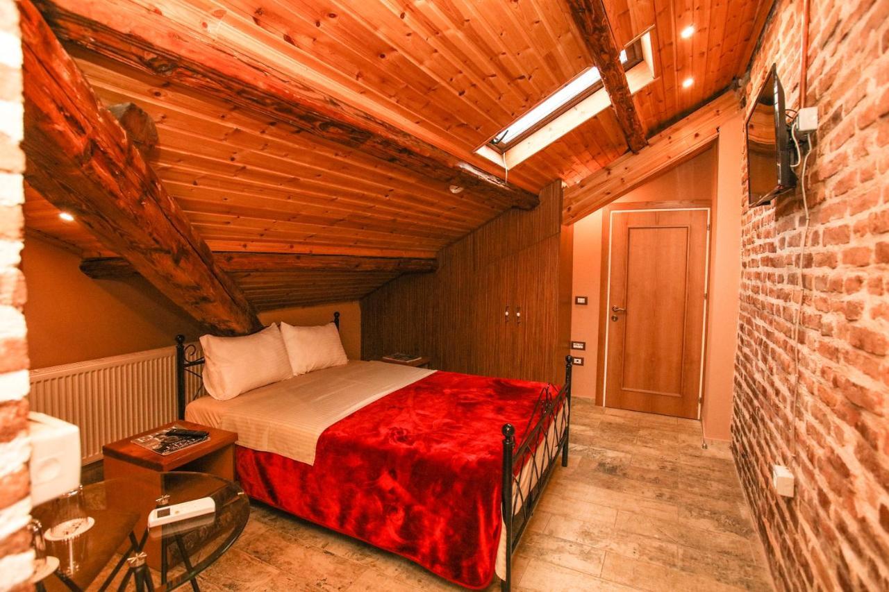 Hotel Vila Lako Korce Extérieur photo