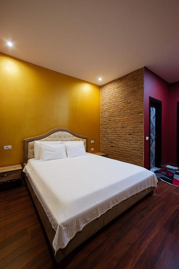 Hotel Vila Lako Korce Extérieur photo